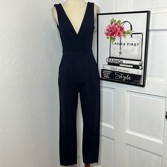 NWT French Connection Navy V-Neck Jumpsuit Size 4US - Picture 2 of 9